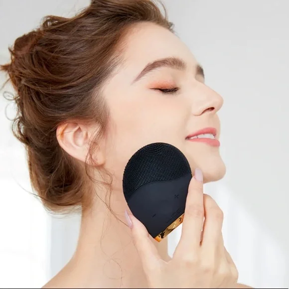 Luce Beauty 180 Facial Cleansing Anti Aging Device Tool